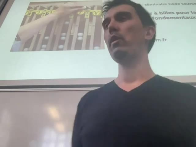 Un ordinateur à billes pour la médiation des concepts fondamentaux de l’informatique
